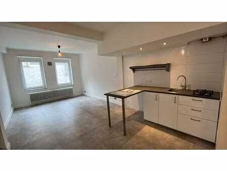 studio rénové à louer