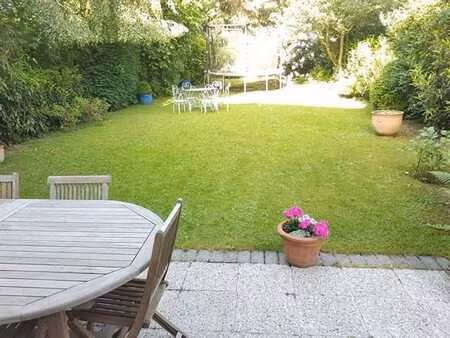uccle : magnifique villa 3 facades 5 chambres  jardin sud