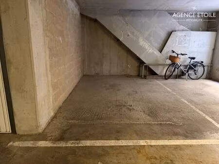 parking à louer