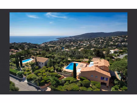 villa provençale avec vue panoramique sur mer sans vi-à-vis
