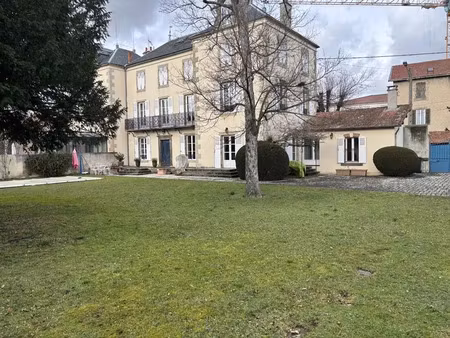 vente maison 9 pièces 270 m² à issoire (63500)  610 000 €