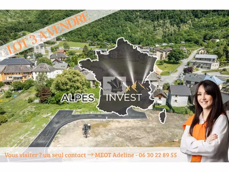 lot 3 - terrain constructible viabilise  libre de constructe