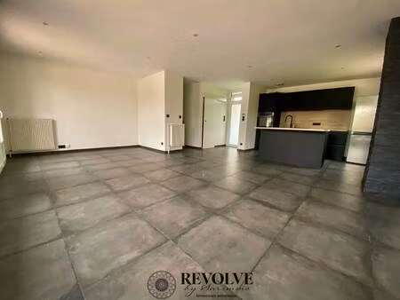 revolve by sarimmo