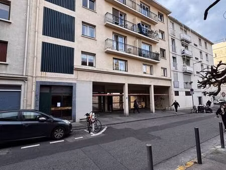 parking à vendre