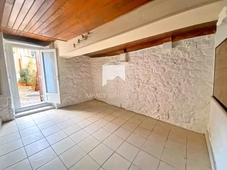à vendre — studio centre-ville de hyères (83400) — proche place clémenceau