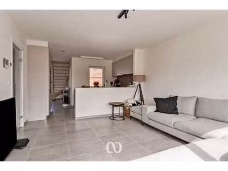 magnifique appartement duplex avec 3 chambres à kruishoutem