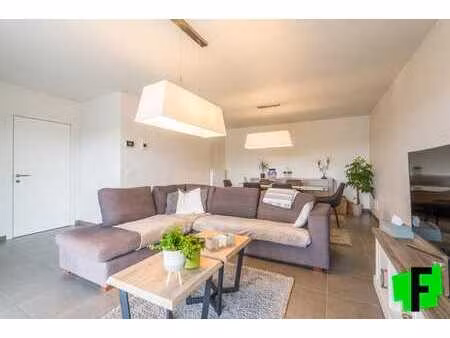 appartement lumineux avec 2 chambres et terrasse à merelbeke