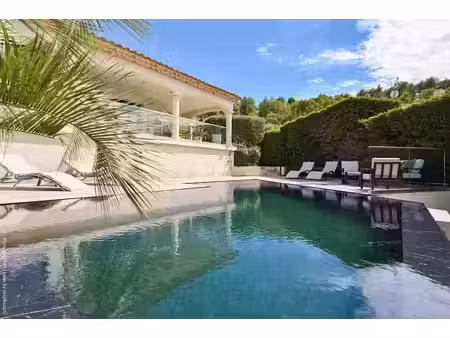 vente maison 7 pièces 233 m² à evenos (83330)  1 090 000 €