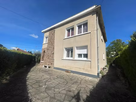 vente maison 5 pièces 135 m² à millau (12100)  298 000 €