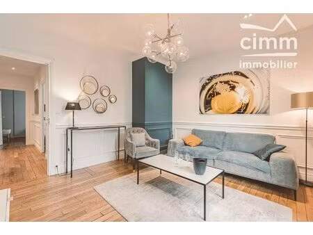 reims - place d'erlon - appartement de charme t3 de 58.755m2