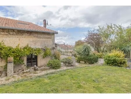 maison - 170 m2 - 6 pièces - garage et jardin
