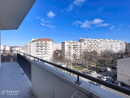 saint-etienne bellevue/square amouroux - grand t2 avec garage !!