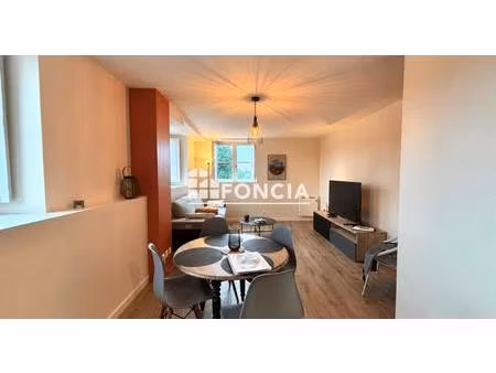 duplex rénové avec goût