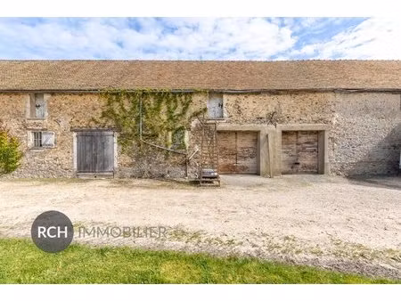 exclusivité - a 5km de thoiry - grange à rénover sur un joli jardin avec vue dégagée