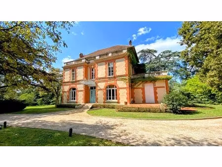 propriété de prestige au sud-ouest de la france