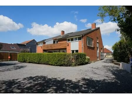 immeuble mixte à vendre à albert 1er 39 pecq (vbe20581)