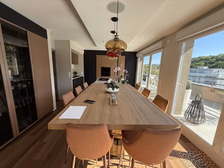 magnifique t3 de 104 m2 en attique avec grande terrasse et v