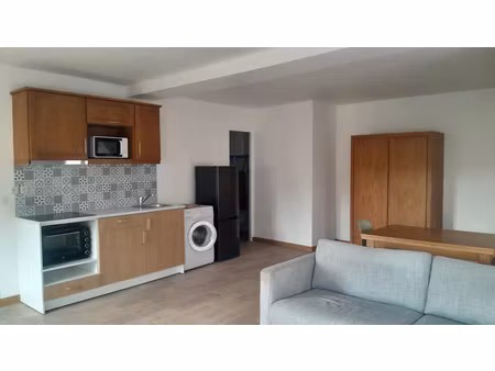 location meublée appartement 2 pièces 70 m² à cachan (94230)  1 150 €