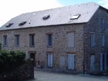 location appartement 3 pièces 65 m² à chalus (87230)  447 €