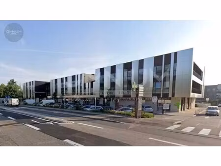 location bureaux 76 m²