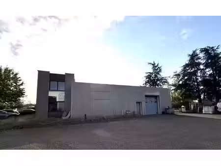 location local d’activités décines-charpieu 69150 500m²