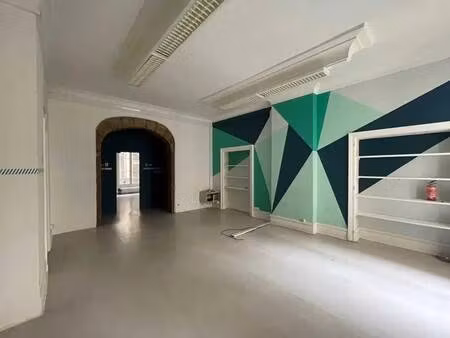 location bureaux 185 m²