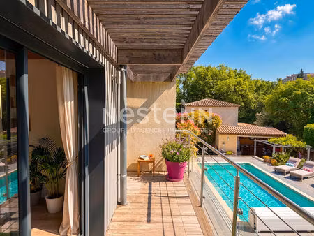 bastide provençale 130 m² avec 2 appartements indépendants  pool house et piscine à fuveau