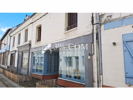 gamaches : petite maison a renover - courette -