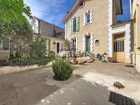 issy les moulineaux - quartier saint etienne - maison 7 pièces