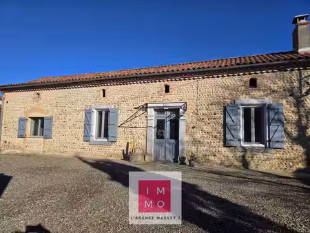 superbe longere 142m² avec piscine et grande dépendance