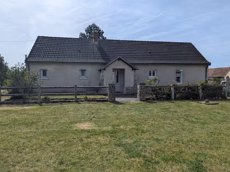 maison de campagne avec dépendances !