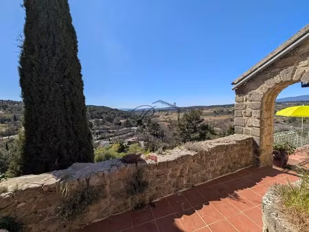 charmante maison de village à grambois  144 m²  vue superbe
