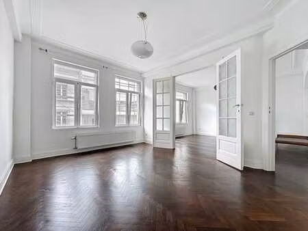 rue du fossé aux loups - appartement 2 chambres