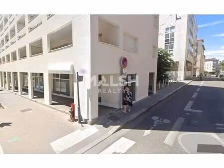 vente commerce lyon 69007 167m²