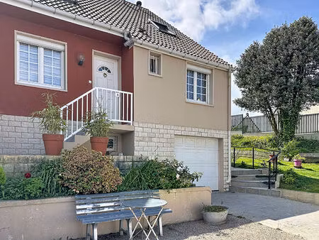 maison familiale 102m² + véranda querqueville
