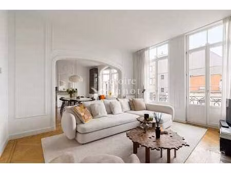mérode – appartement de standing rénové avec terrasse et par