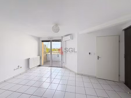 toulouse - launaguet appartement t2 avec balcon et parking