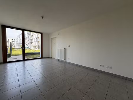 beauzelle - zac andromede . appartement t3 de 60 m² avec jardin  parking et garage