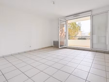 appartement t2 avec parking