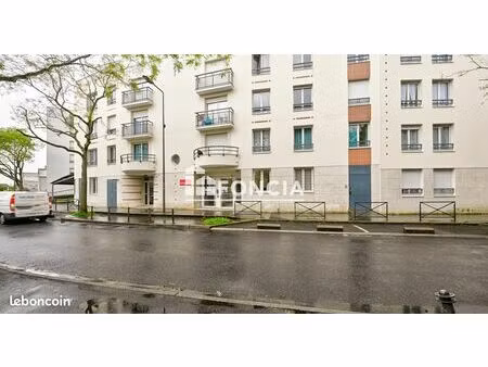 cergy-le-haut proche gare et commerces f3 avec parking sous-sol