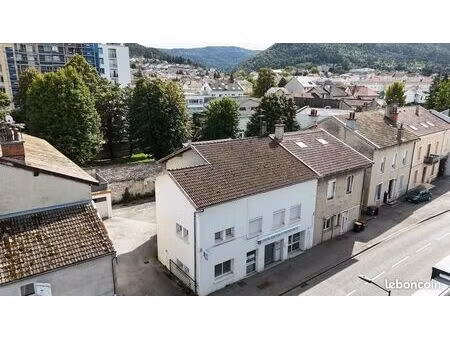 maison 6 pièces 250 m²