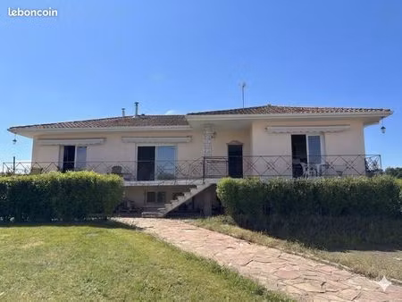 villa 6 pièces 150 m²