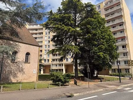 local commercial à louer