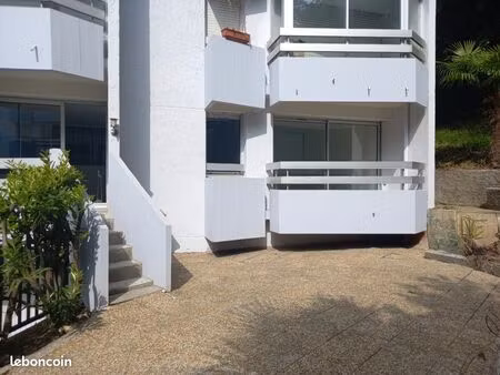 grand f4 avec jardin
