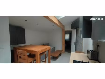 maisonnette 2 pièces  au milieu de la forêt