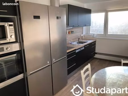 chambre 1 pièce 9 m²