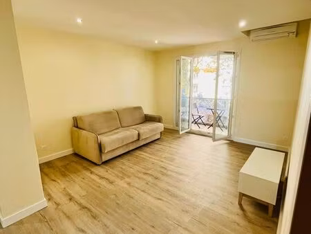 studio de 29m2 rénové - 2 terrasses - traversant - clim réversible