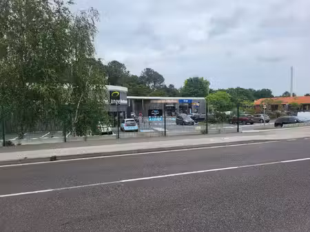 boutique à louer
