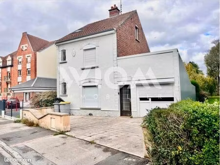 immeuble 8 pièces 176 m²