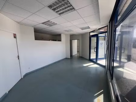 local commercial à louer
